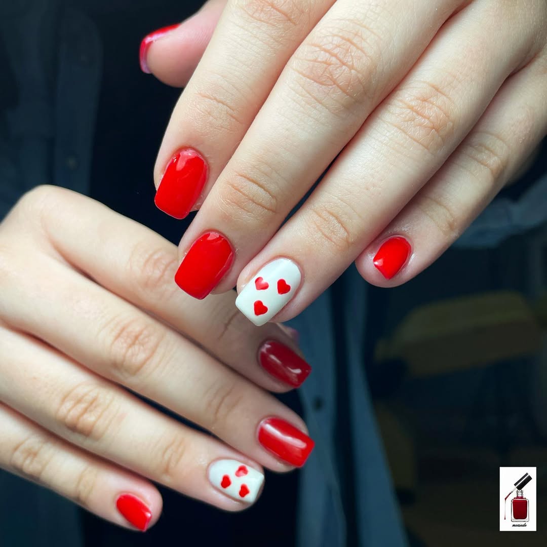 Mersede Nail Art