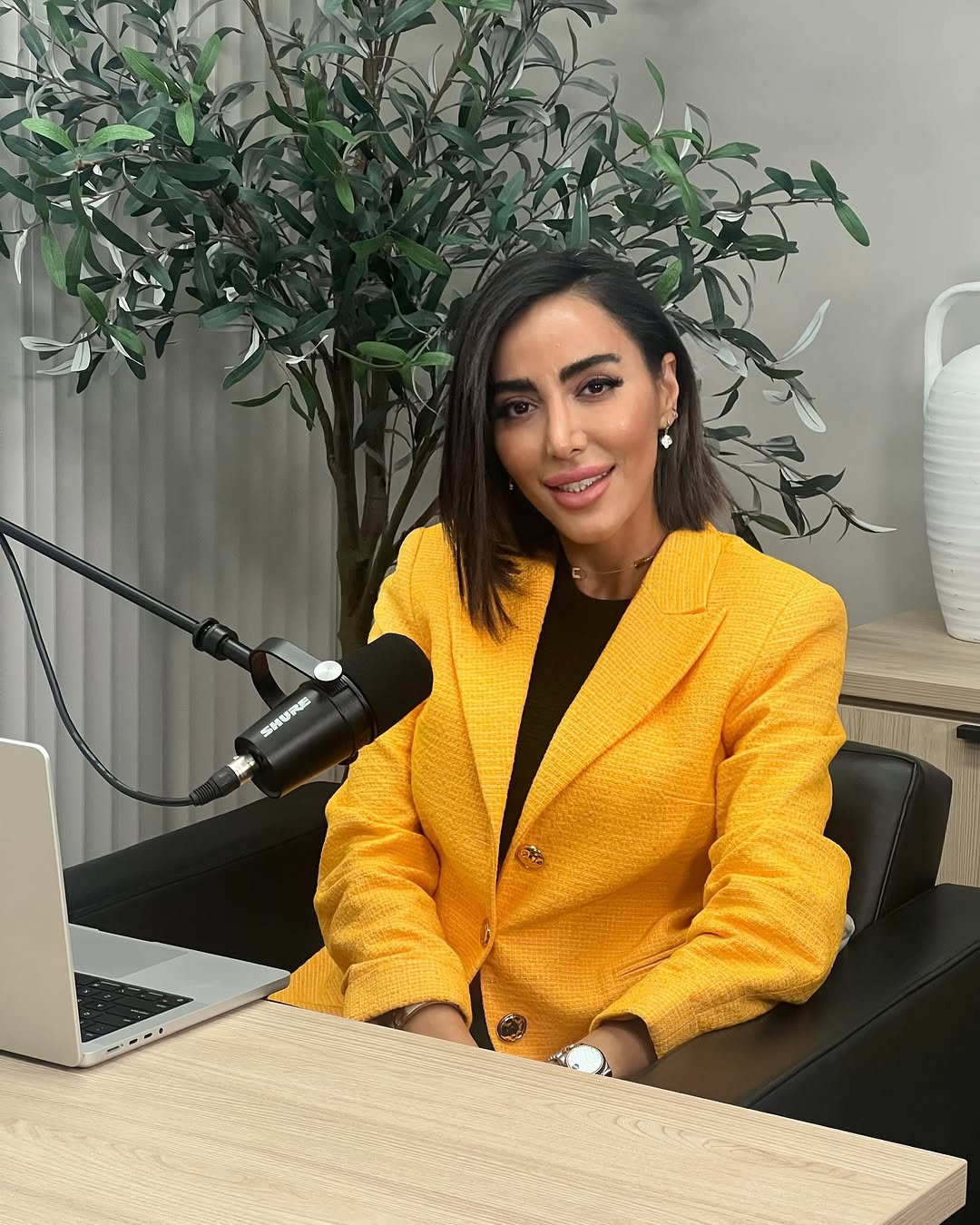 ساناز شیرخدایی طاری Real Estate Agent